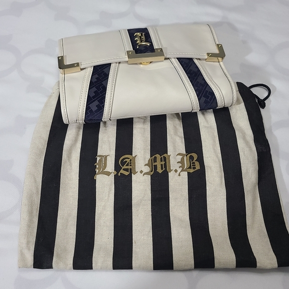 L.A.M.B.‎ by Gwen Stefani Frosted Pearl Clutch Leather Designer NWT - Picture 1 of 10